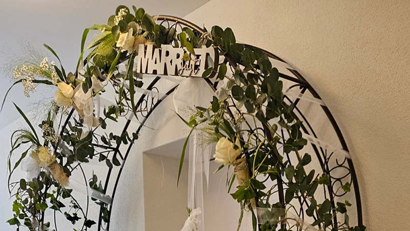 blumenbogen mieten Blumenbogen mieten für die Kirche oder das Standesamt