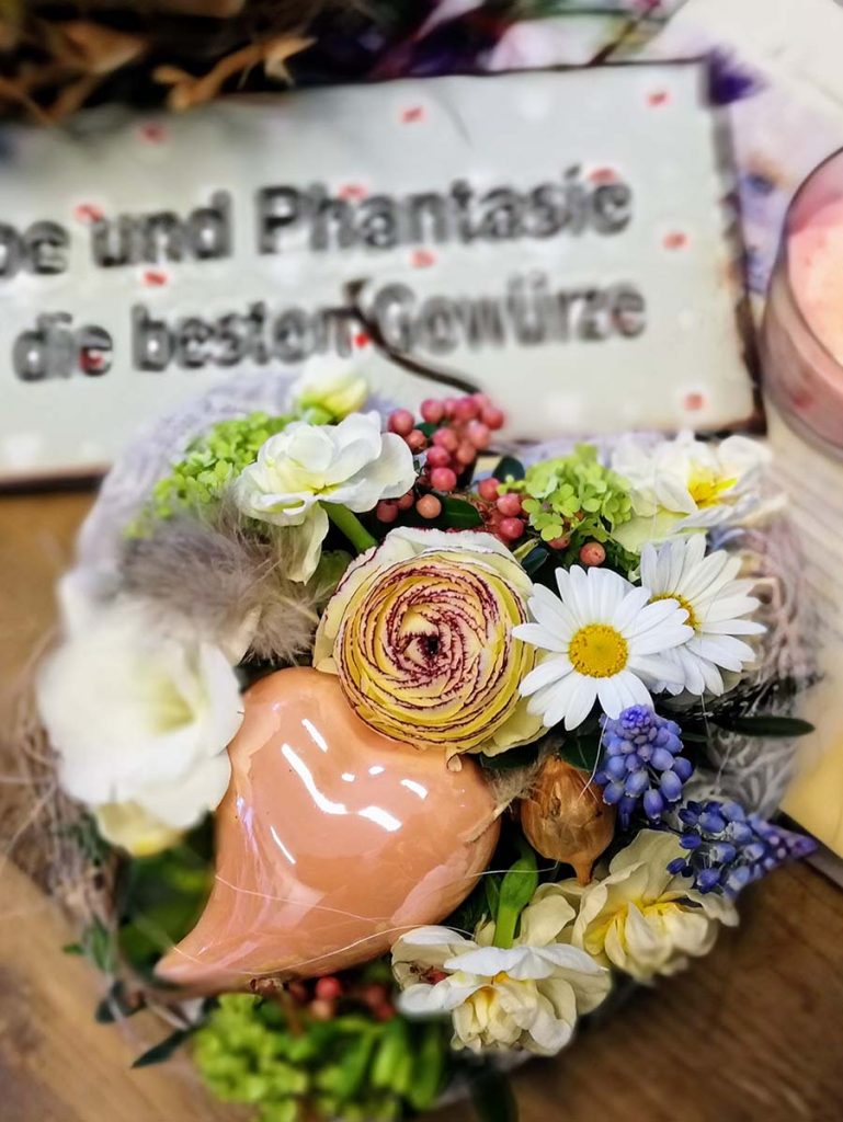 Gesteck mit Herz
