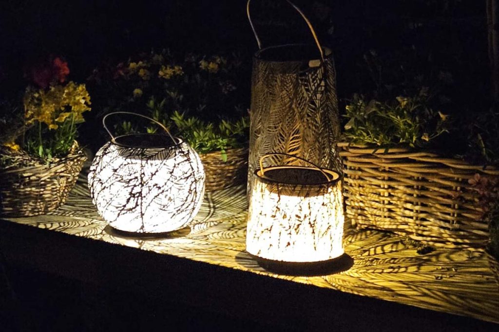 Blätter-Motiv in diversen Ausführungen